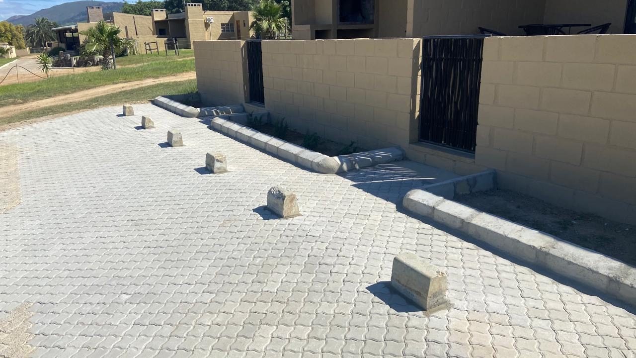 Residential courtyard and driveway